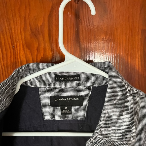 Banana Republic long sleeve Oxford - Picture 3 of 3